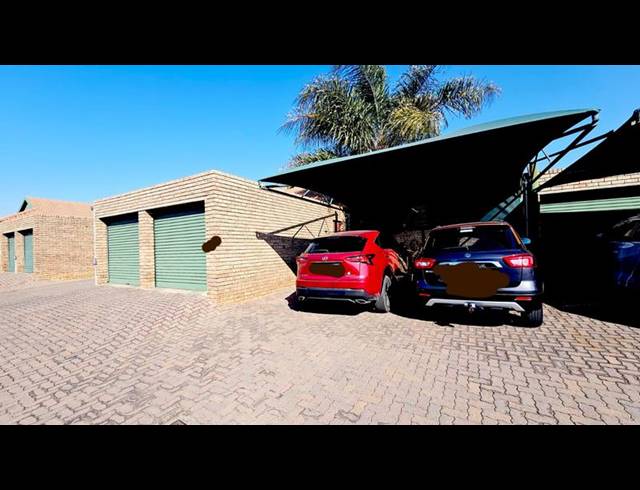 4 BEDROOM HOUSE FOR SALE IN CASTLEVIEW